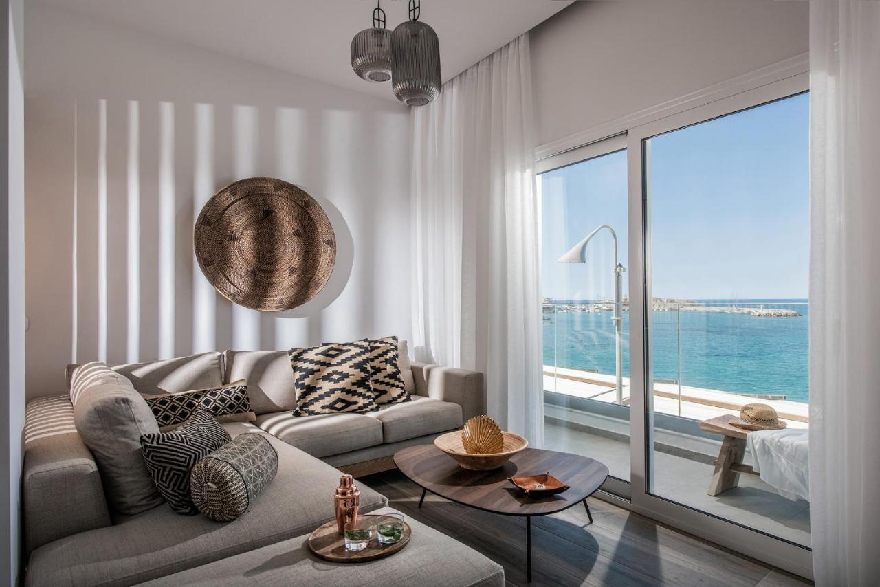 Khroma Luxury Suite 1 Beach Front Apartment Херсониссос Экстерьер фото